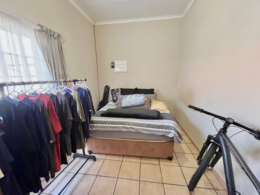 3 Bedroom Property for Sale in Safari Gardens North West